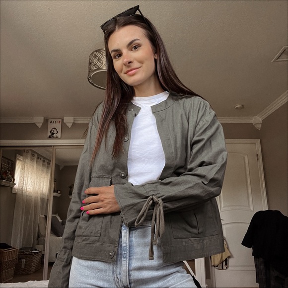 Utility Jacket - Picture 2 of 7